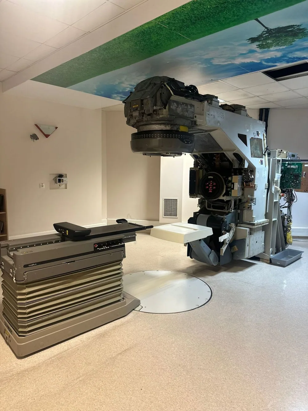 Equipment after cover removal — Medical Park Gebze Hospital, Kocaeli, Turkey