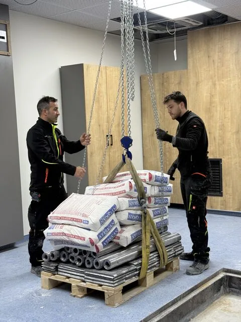 Palletised materials beneath the overhead handling equipment — Eskişehir