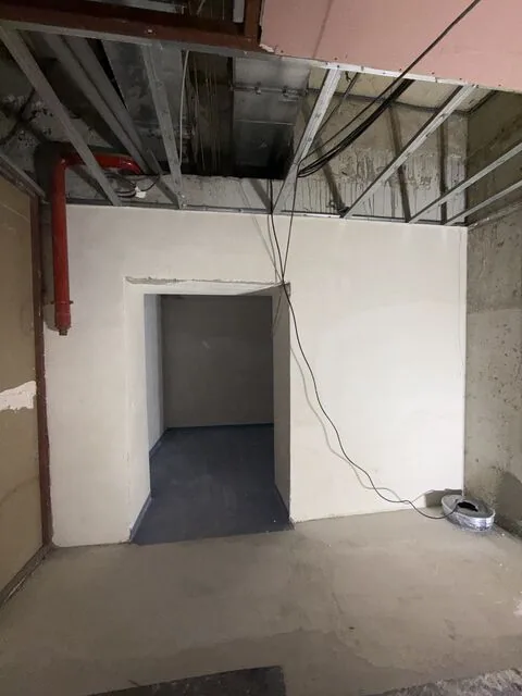 Wall and ceiling preparation around the doorway — Eskişehir