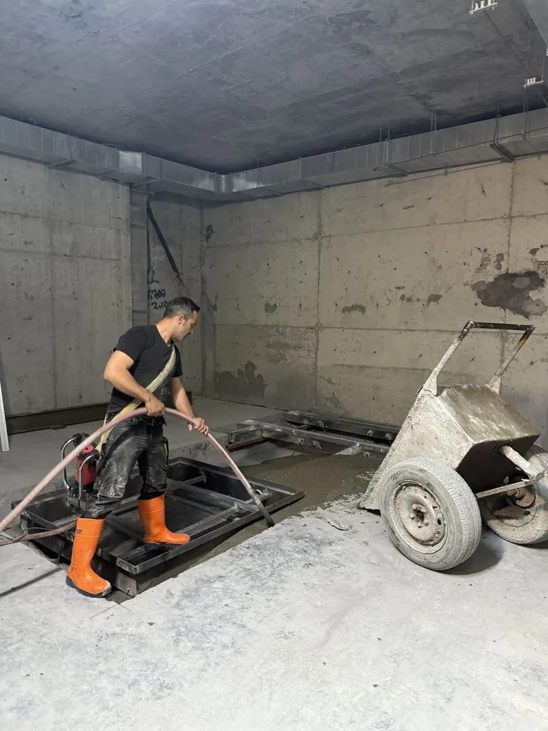 Concrete work in the floor mounting area — Beykent, İstanbul