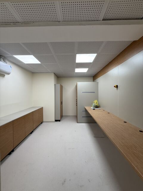 Long work counter in the control area — Bursa Uludağ